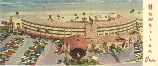 old picture of Hawaiian Inn