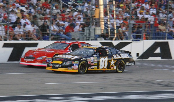 Daytona Raceway two cars on track