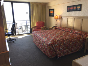 Oceanfront studio with one king bed