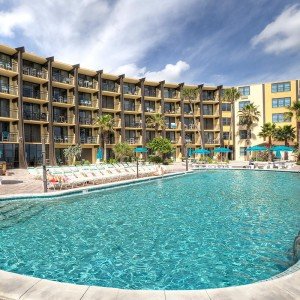 Hawaiian Inn Pool View